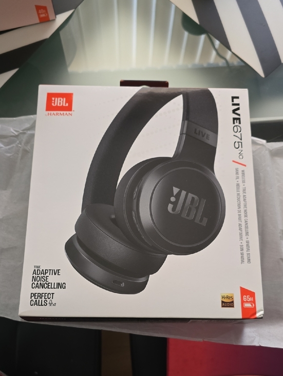 JBL Other - JBL Live 675 Over-Ear Headphones — Black